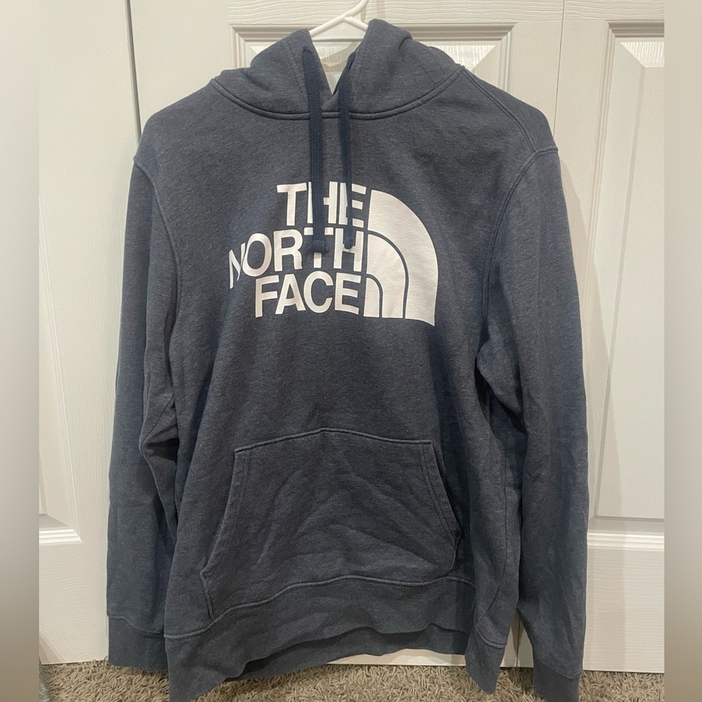 Men’s North Face sweatshirt